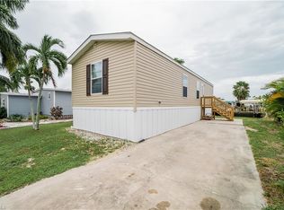 3097 York Rd, Saint James City, FL 33956