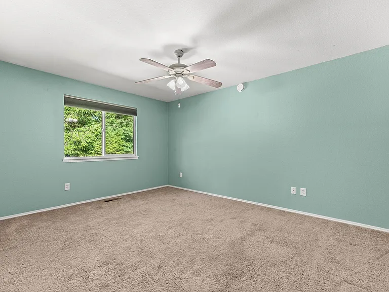 11322 Skagit Dr SE — Photo 18