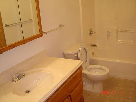 Single Level Energy Efficient 2+ Bedroom Home on 17 Acres — Photo 2