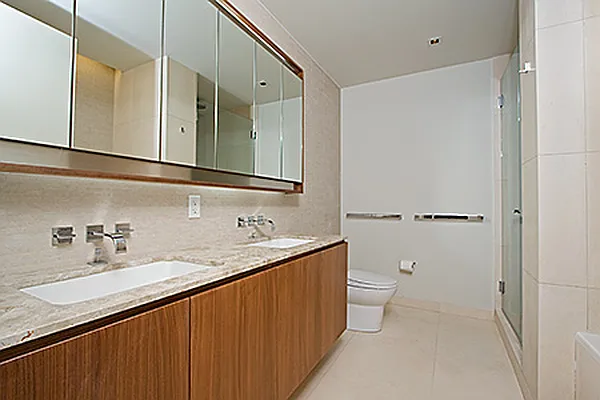 Sold by Adriana Arciello, LREB | media 29