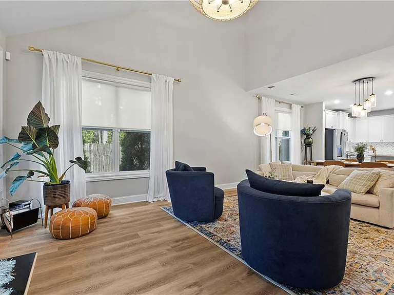 1704 Drew Dr NW — Photo 12