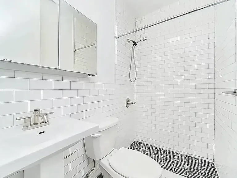 157 Suffolk St #608 — Photo 5