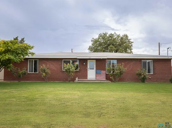 404 S 20th St, Artesia, NM 88210