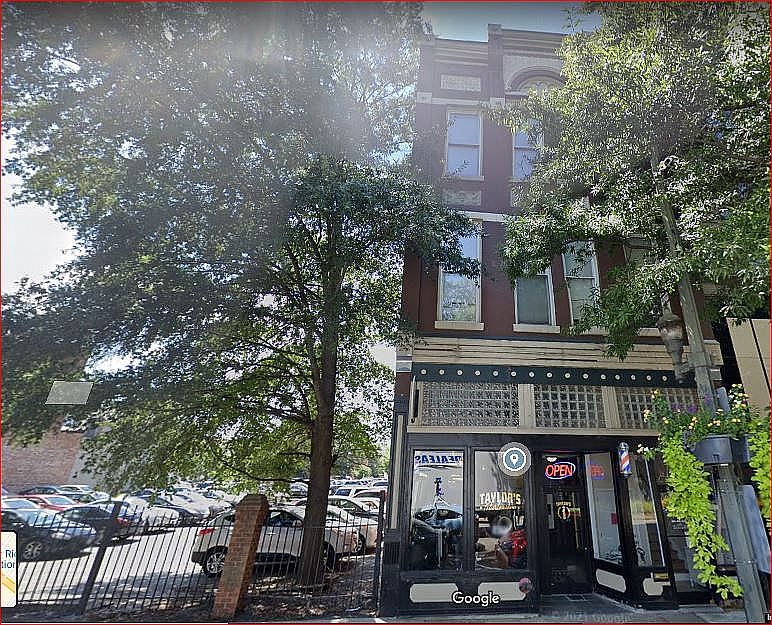 1st image of 11 E Broad St