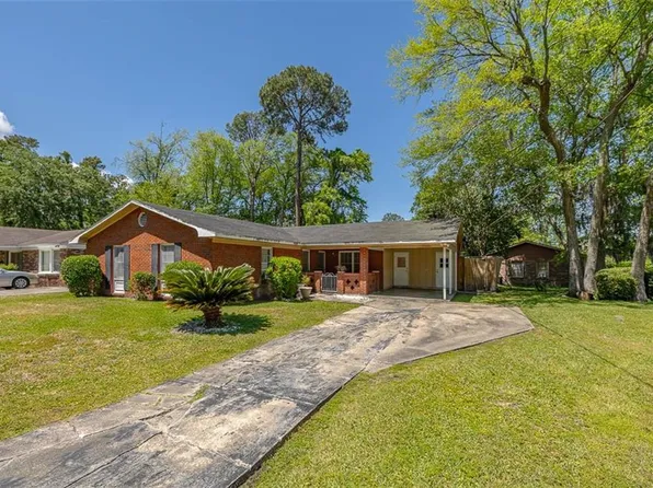 135 Kensington Dr, Brunswick, GA 31525