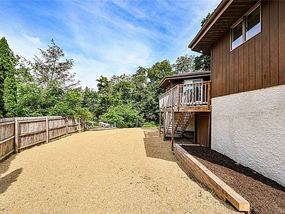 4th image of 3150 Princeton Rd