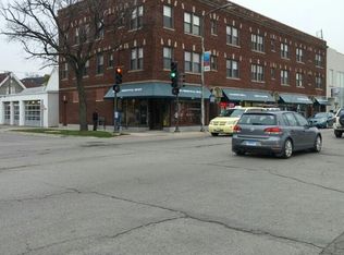 1045 Chicago Ave, Evanston, IL 60202