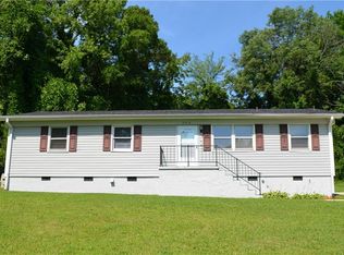 908 Beaumont Ave, Greensboro, NC 27401