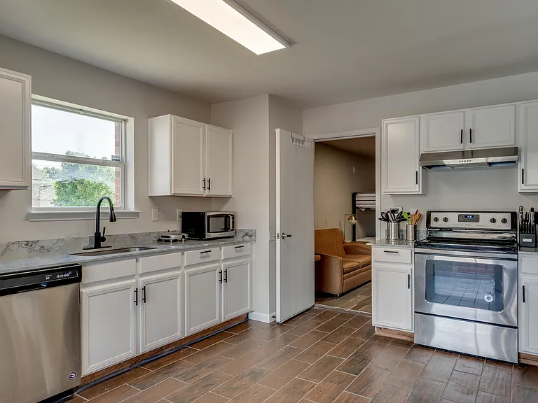 1394 Saltillo St #1394 — Photo 30