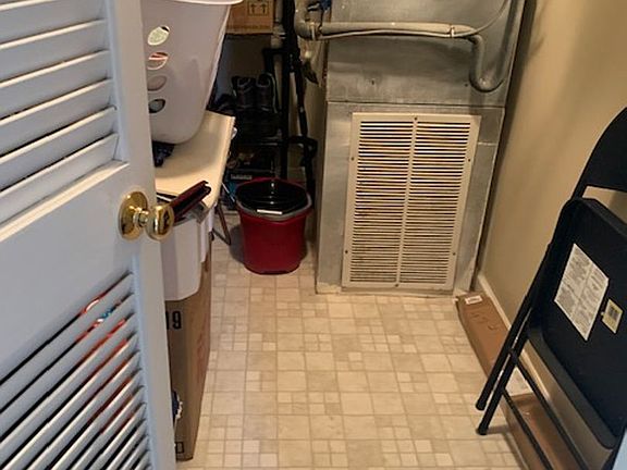 4th image of 303 White St #302