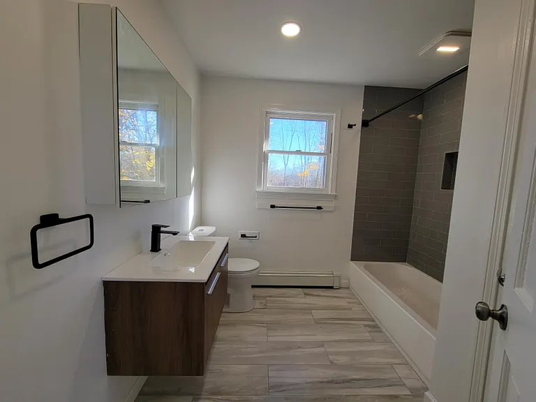 143 Beardsley Pkwy — Photo 6