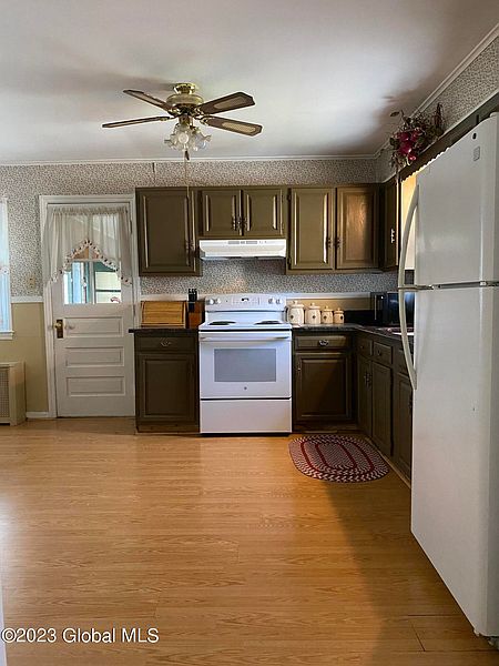 4th image of 117 Cottage Avenue