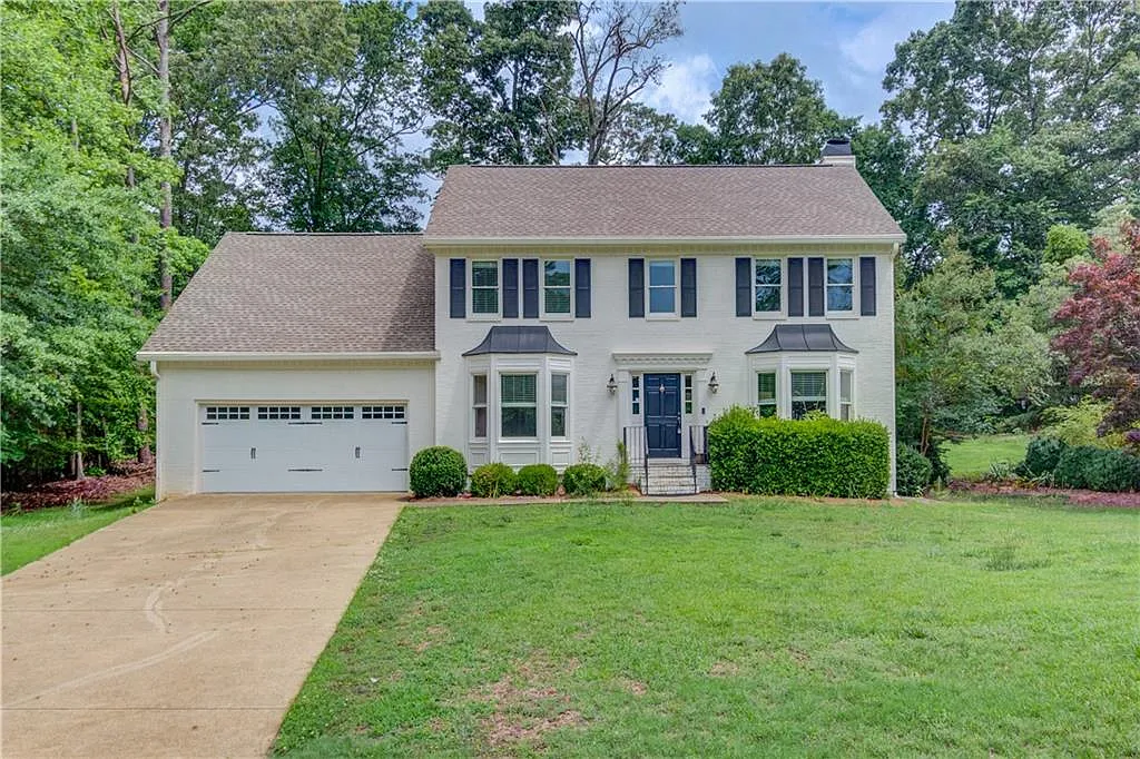 4 bed, 2.5 bath, 2361 sqft, $3,800 — Photo 1