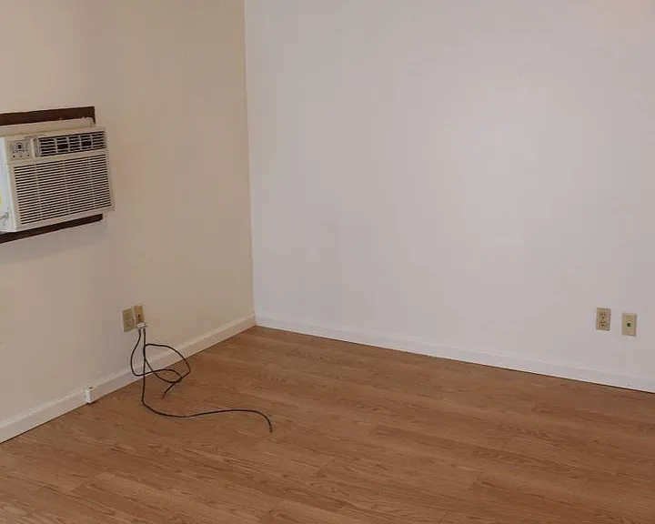 123 College Heights Blvd — Photo 4