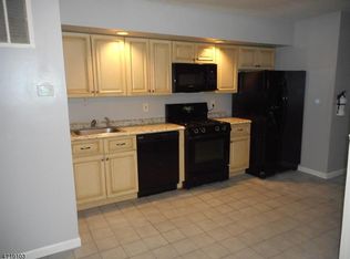 11 Oak St UNIT 11, Rockaway, NJ 07866