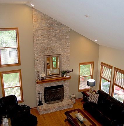 4th image of 909 Bryn Mawr Dr