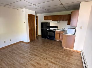 54 S Broad St APT E, Bangor, PA 18013