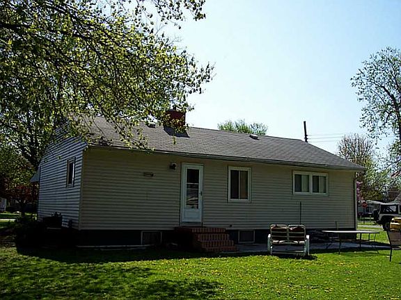 2nd image of 1723 Meridian St