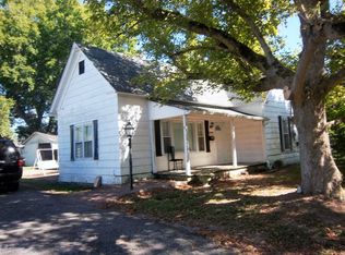 1213 Brown St, Paris, TN 38242