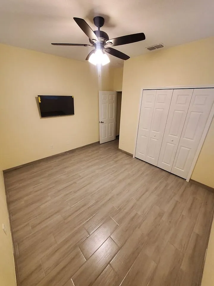 1 bed, 400 sqft, $1,500 — Photo 4