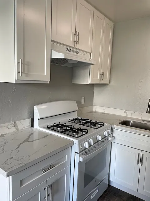 Capitol Ave Apartments