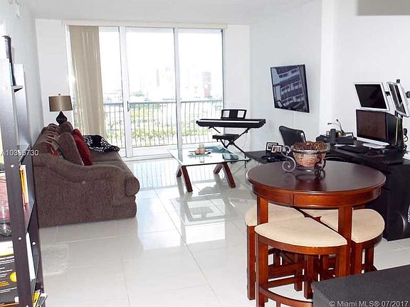 5th image of 1750 N Bayshore Dr APT 2506