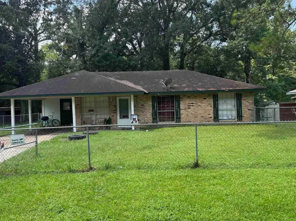 9667 Gov Beauvais Dr, Baton Rouge, LA 70811