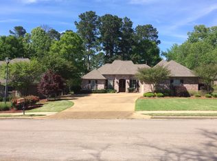 428 Meadowgreen Ln, Canton, MS 39046