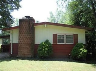 904 Anderson St, Warrensburg, MO 64093
