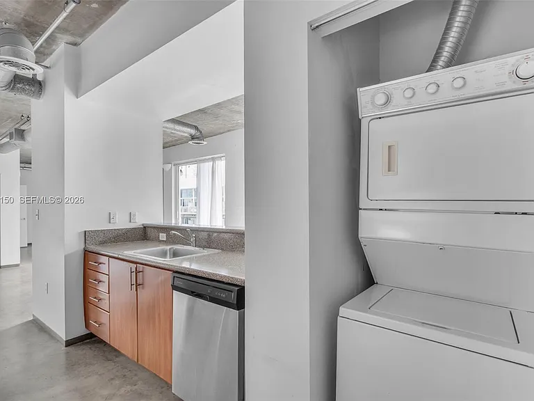 455 NE 25th St #333 — Photo 8