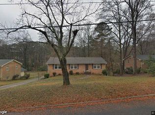 1224 Pineview Dr, Raleigh, NC 27606