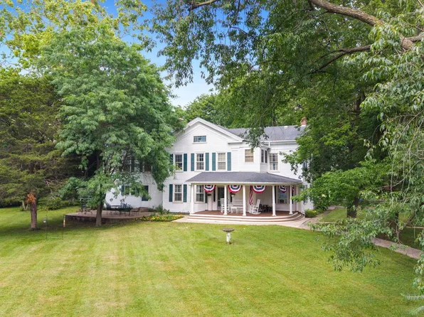 103 South St, Howe, IN 46746