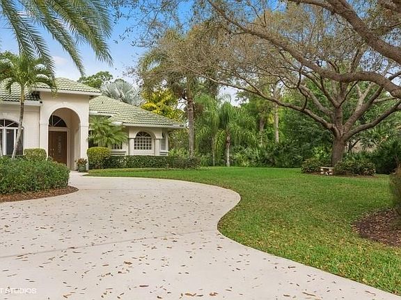 5th image of 7679 Wexford Way