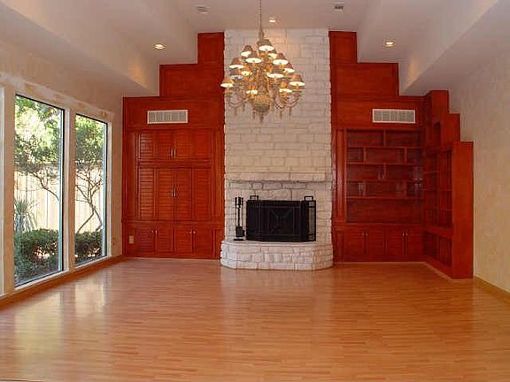 5th image of 18035 Rock Branch Dr