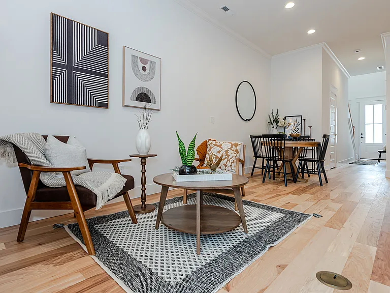 153 Collin Pl — Photo 9