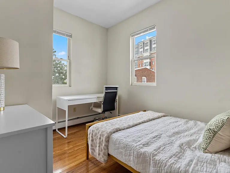 58 Vernon St #3 — Photo 12