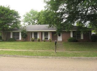 1601 Edgewood Pl, Clinton, MS 39056