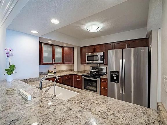 4th image of 450 S Gulfview Blvd SW #407