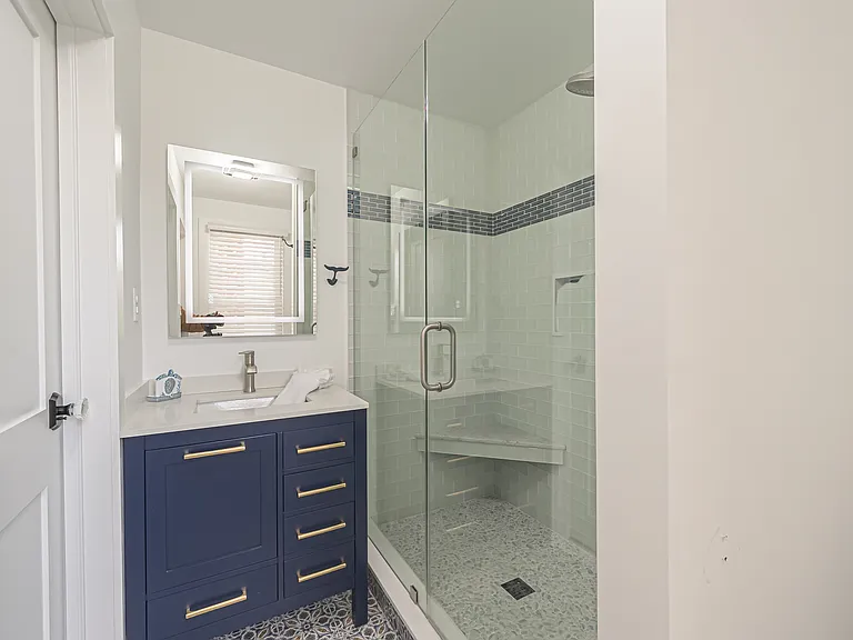 19 S Richmond Ave — Photo 25