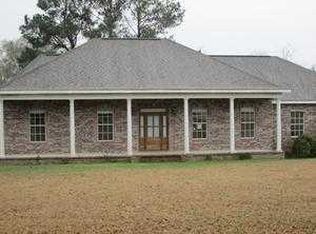 79 Chester Brown Rd, Hattiesburg, MS 39401