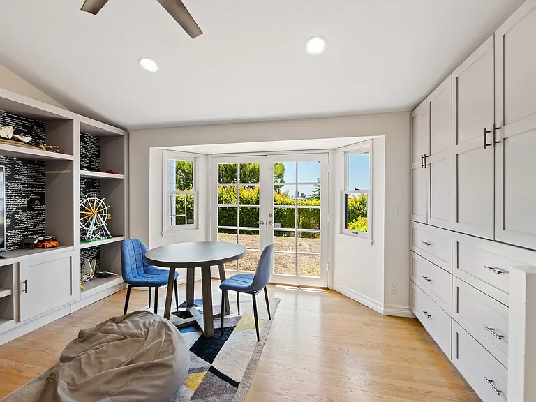 2363 Avenida De La Playa — Photo 32