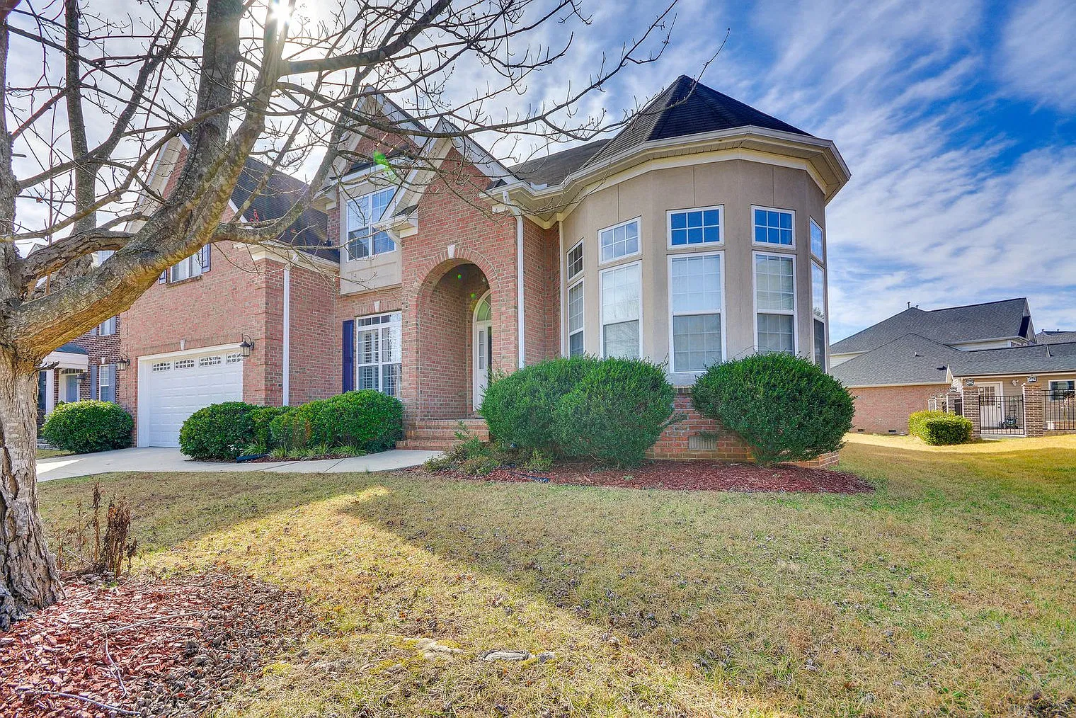 4 bed, 3.0 bath, 3498 sqft, $3,816 — Photo 2