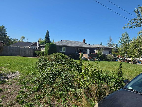 3rd image of 2400 Edgemont Dr