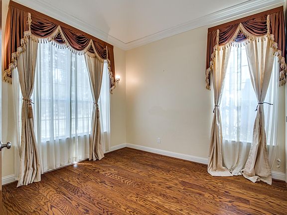5th image of 3303 Dwyer Ln