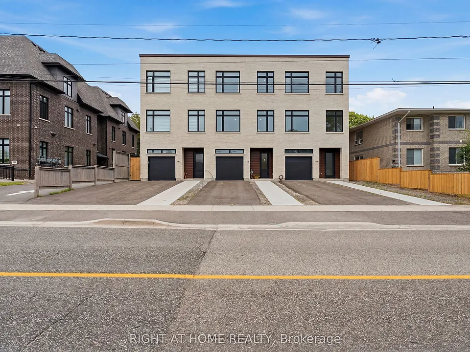 79B River St