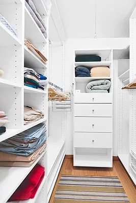 Rented by Douglas Elliman | media 9