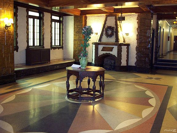 lobby