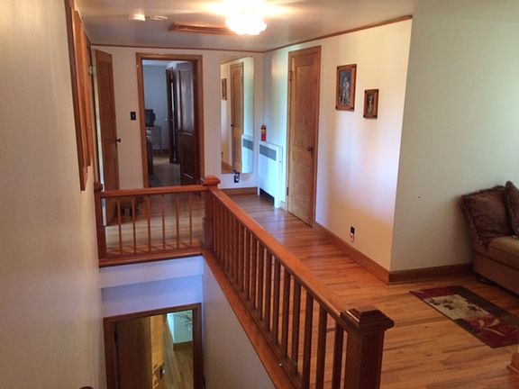 5th image of 212 S Lincoln St