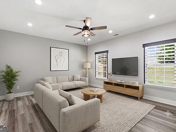 5th image of 357 Orchard Way