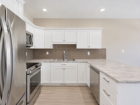 2nd image of 2352 Bossert Ave